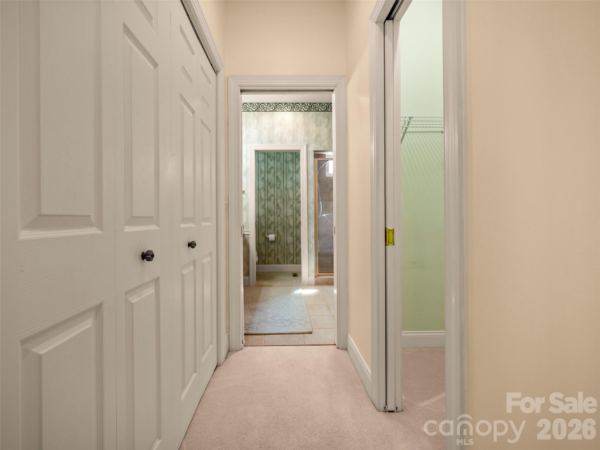 90 Dunroy Drive Hendersonville NC 28739