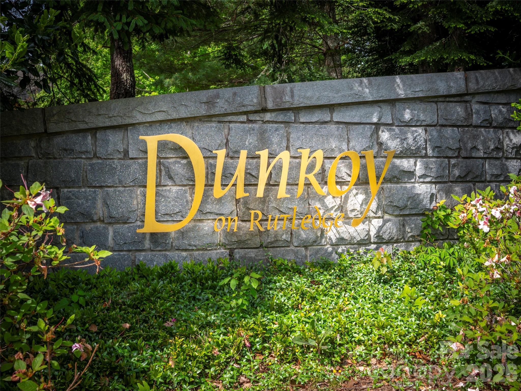 90 Dunroy Drive Hendersonville NC 28739