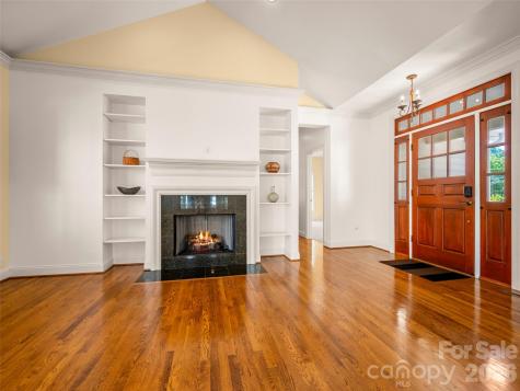 90 Dunroy Drive Hendersonville NC 28739