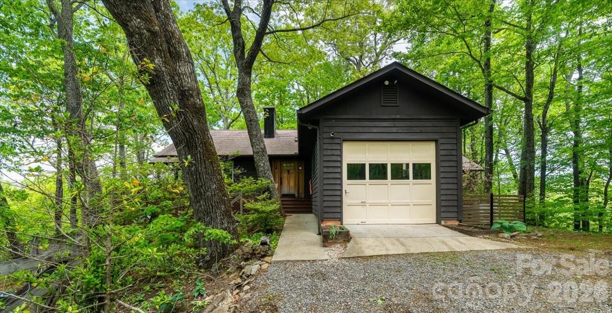 100 Gold Creek Crossing Black Mountain NC 28711