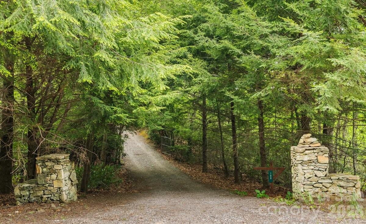 100 Gold Creek Crossing Black Mountain NC 28711