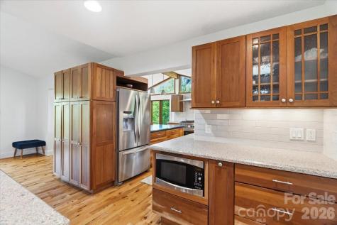 100 Gold Creek Crossing Black Mountain NC 28711