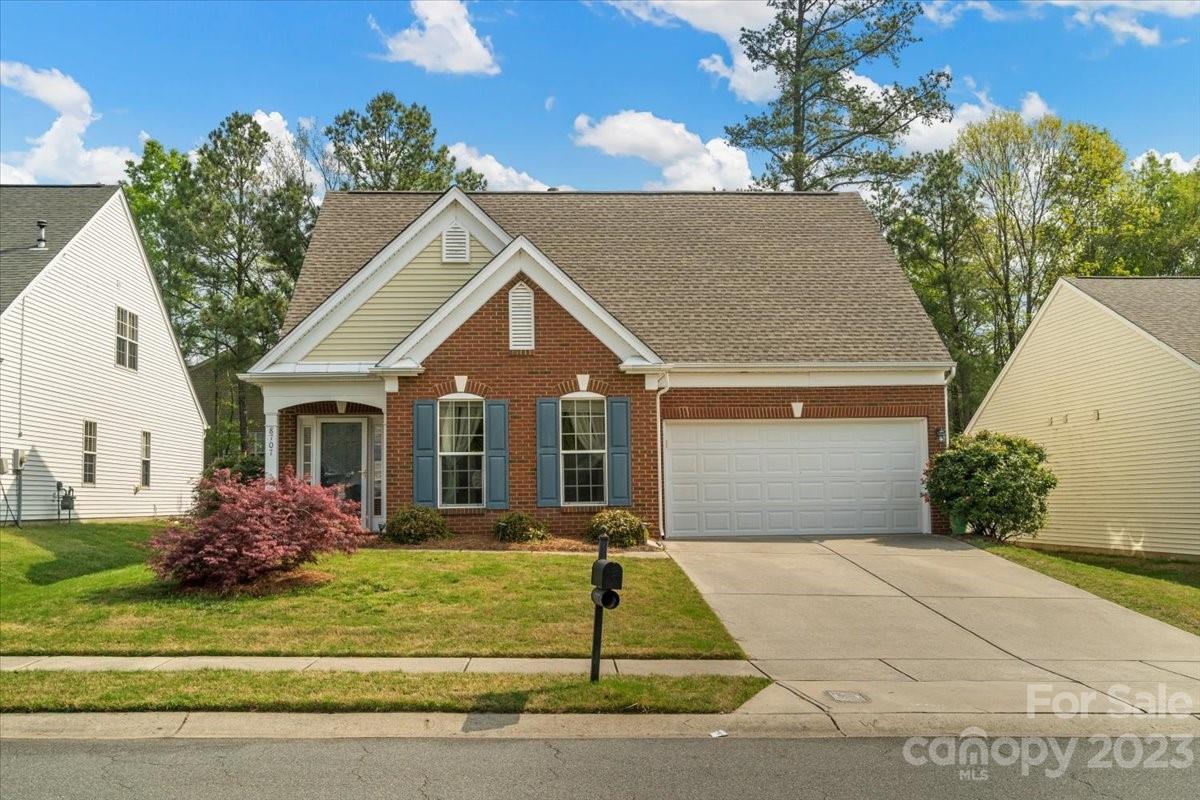 8707 Heron Glen Drive Charlotte NC 28269