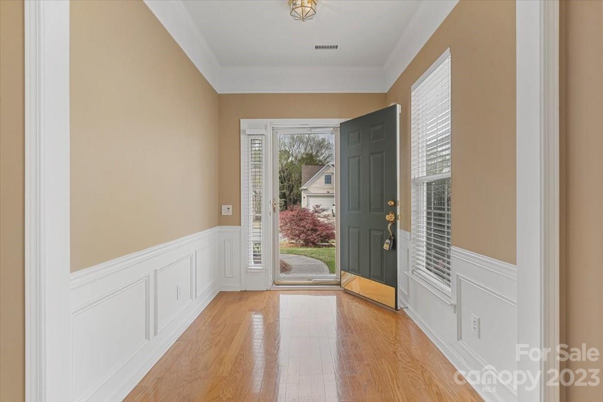8707 Heron Glen Drive Charlotte NC 28269