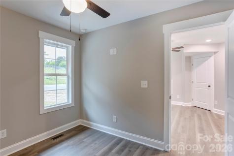 271 Stewart Street NW Concord NC 28027