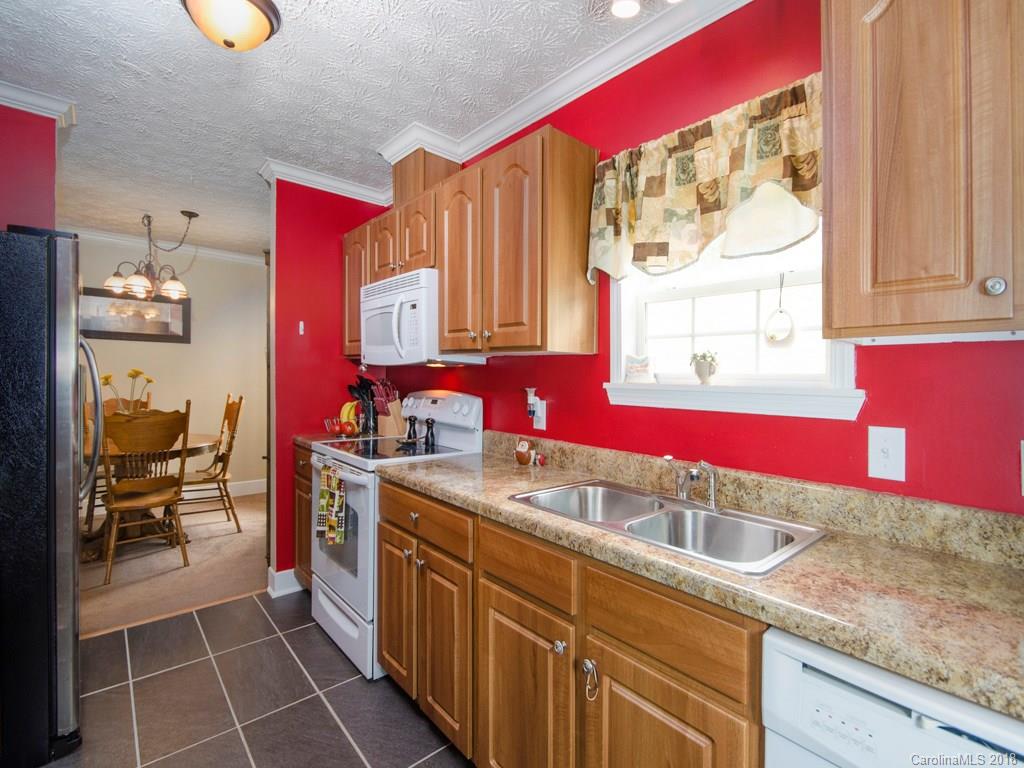 214 Rovingwood Drive Waynesville NC 28786