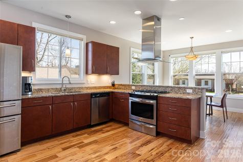 178 Courtland Place Asheville NC 28801