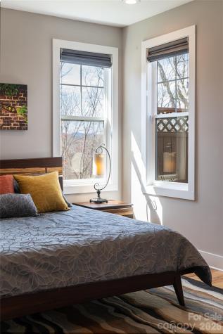 178 Courtland Place Asheville NC 28801