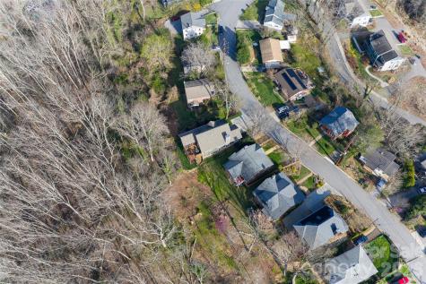 178 Courtland Place Asheville NC 28801