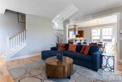 178 Courtland Place Asheville NC 28801