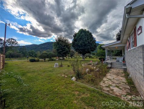 165 Cattail Creek Road Burnsville NC 28714