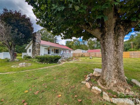165 Cattail Creek Road Burnsville NC 28714