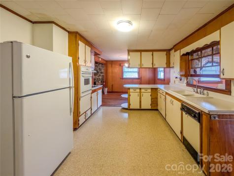165 Cattail Creek Road Burnsville NC 28714