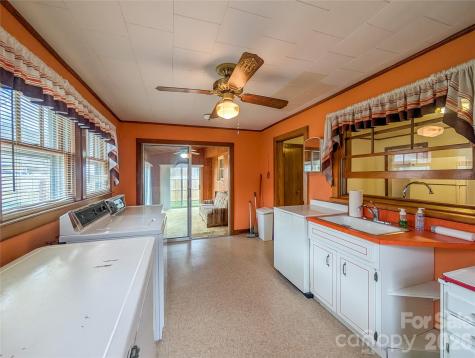 165 Cattail Creek Road Burnsville NC 28714
