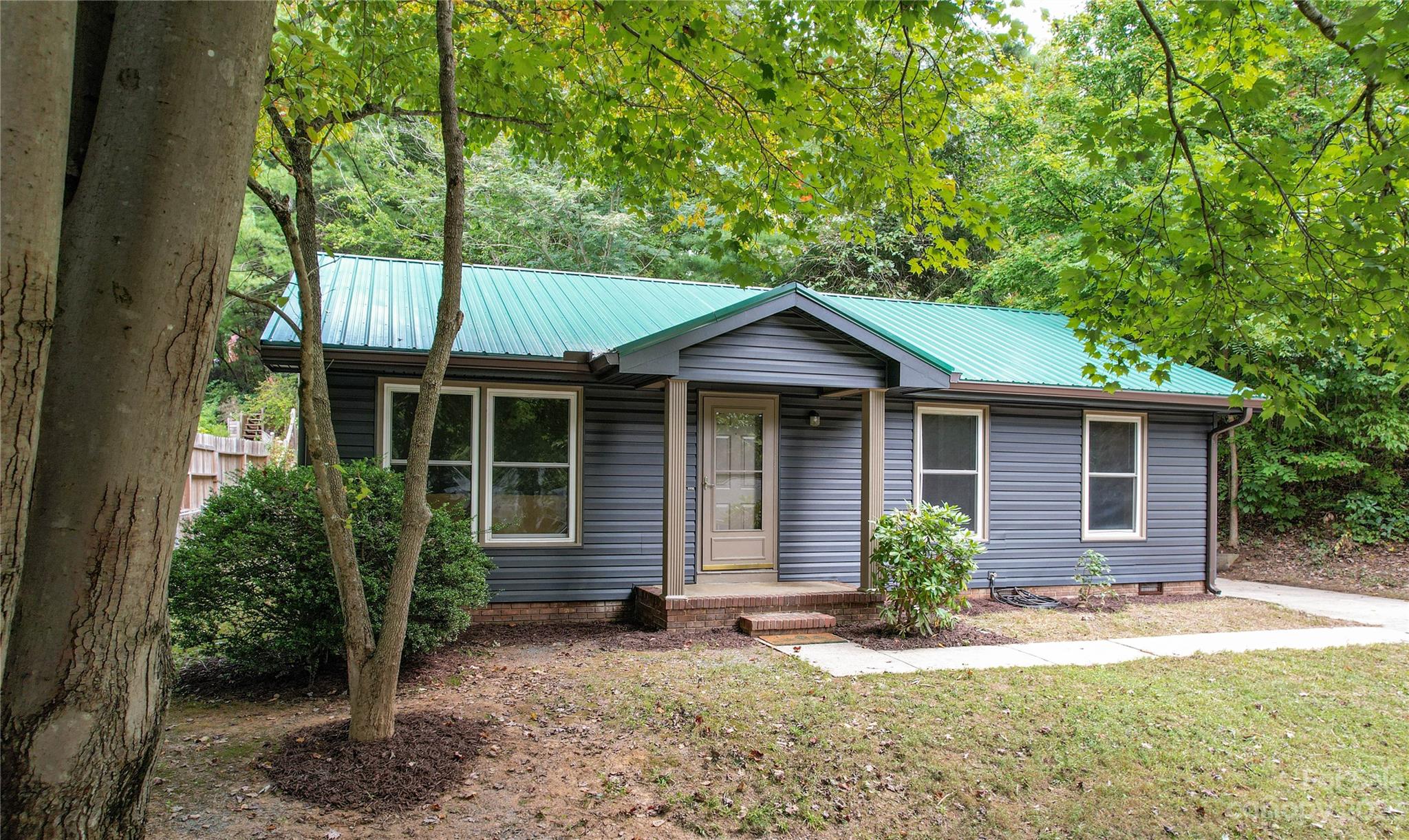 3 Erwin Drive Asheville NC 28806