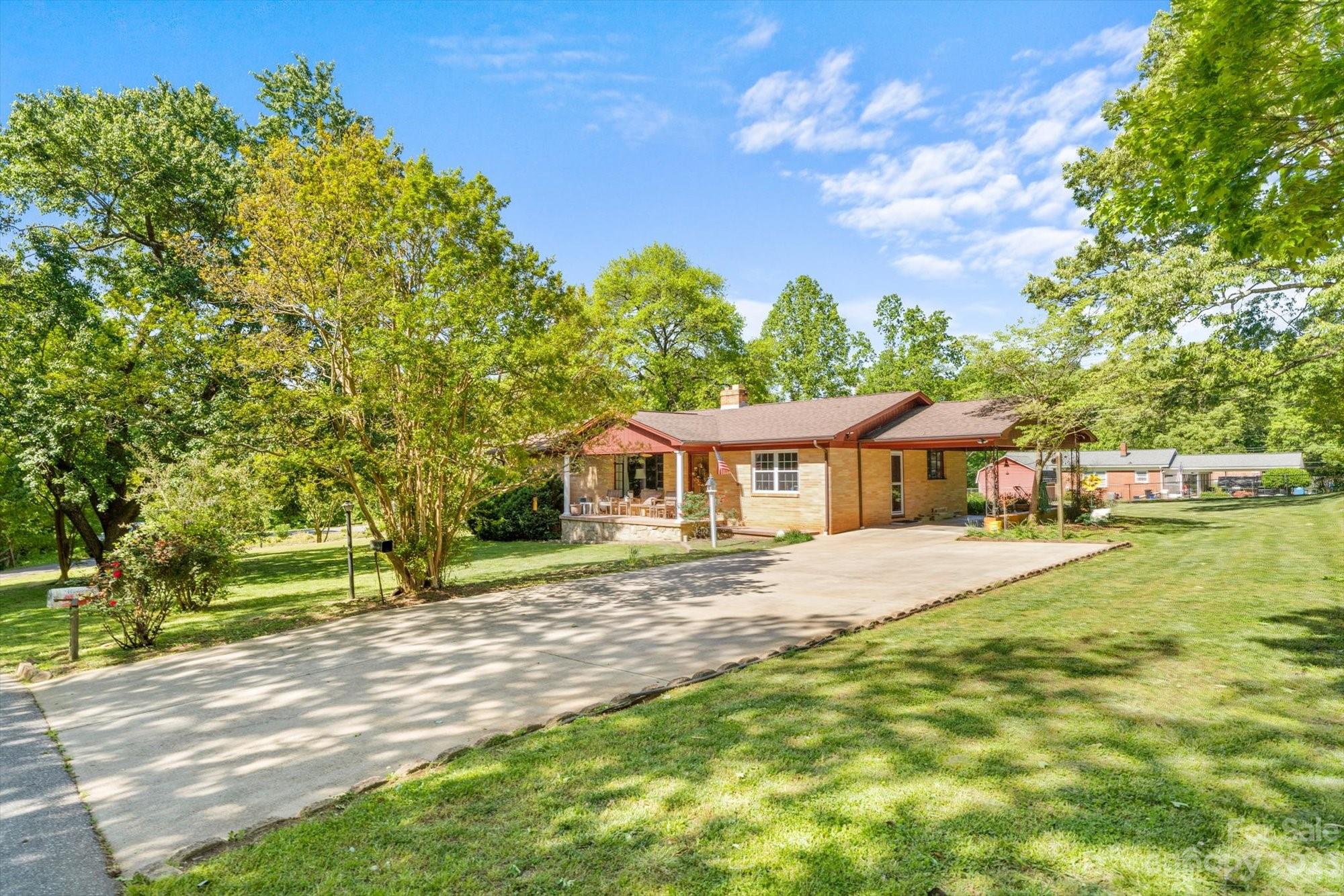 1723 31st Street NE Hickory NC 28601