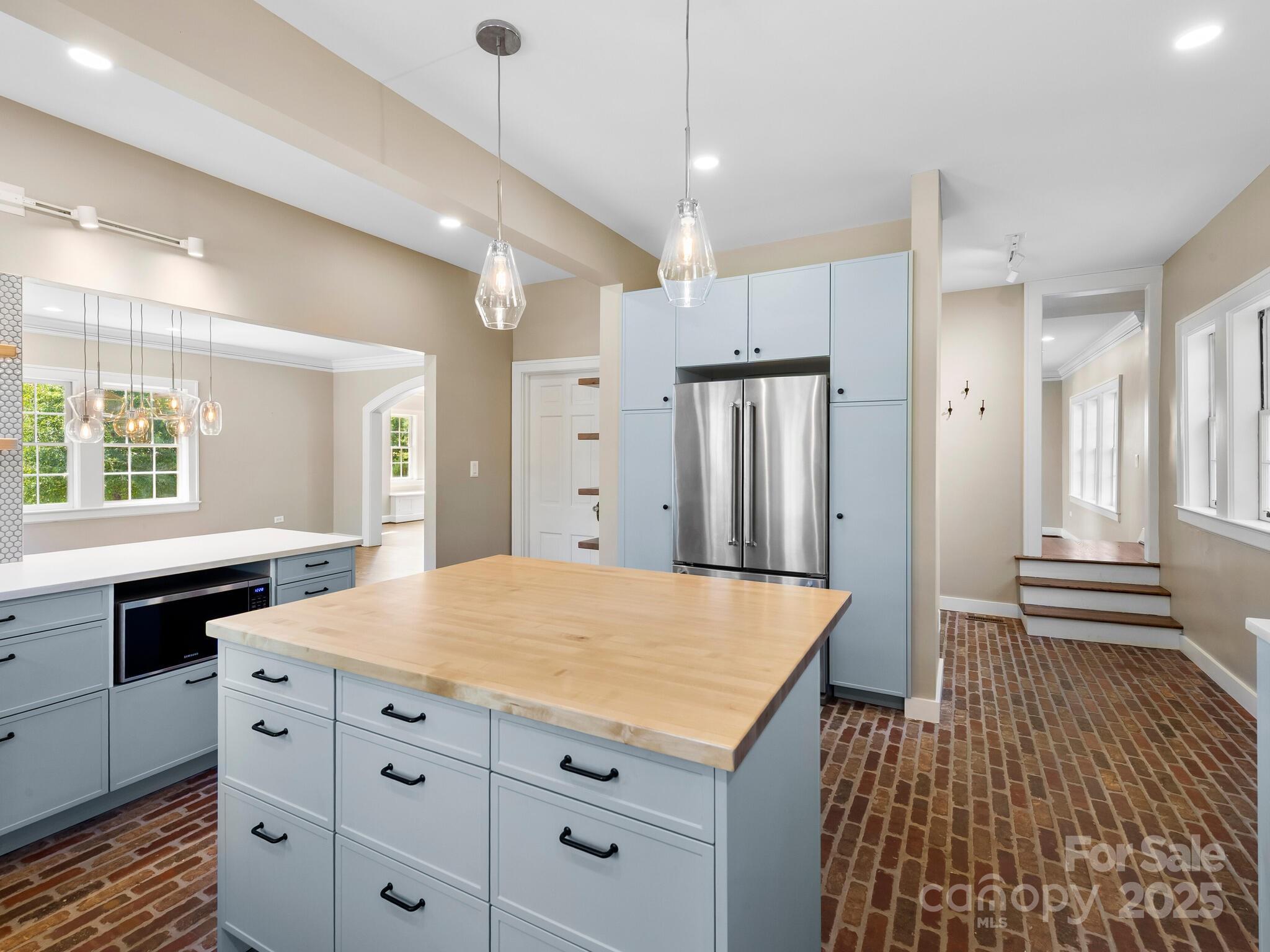 41 Malvern Walk Asheville NC 28806