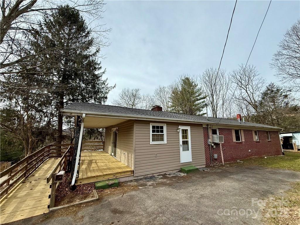 365 Ollis Road Spruce Pine NC 28777
