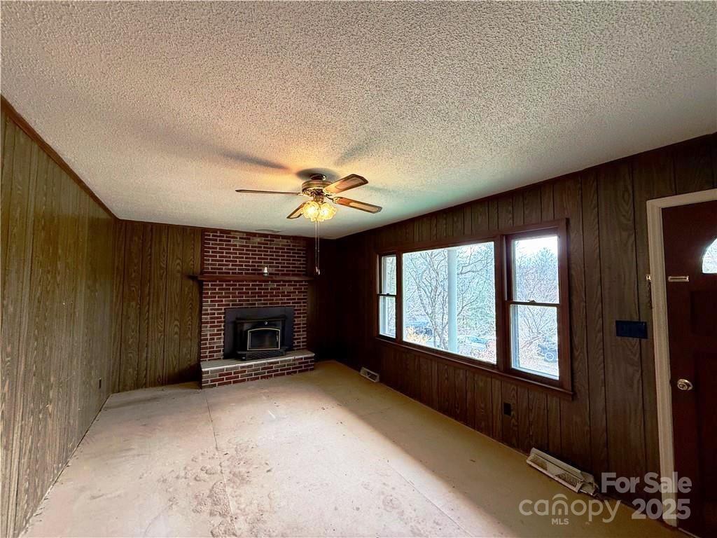 365 Ollis Road Spruce Pine NC 28777