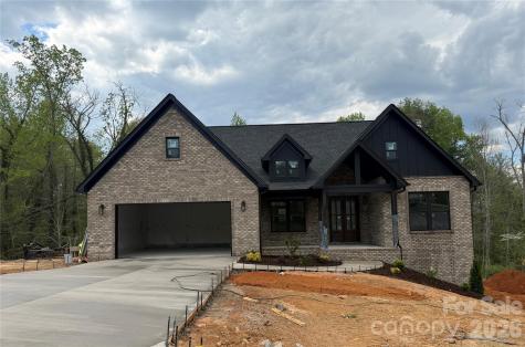 732 Chatsworth Circle Lenoir NC 28645