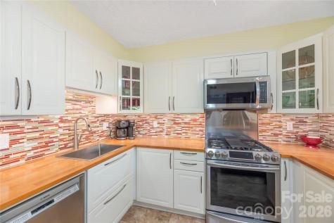 51 Maple Ridge Lane Asheville NC 28806