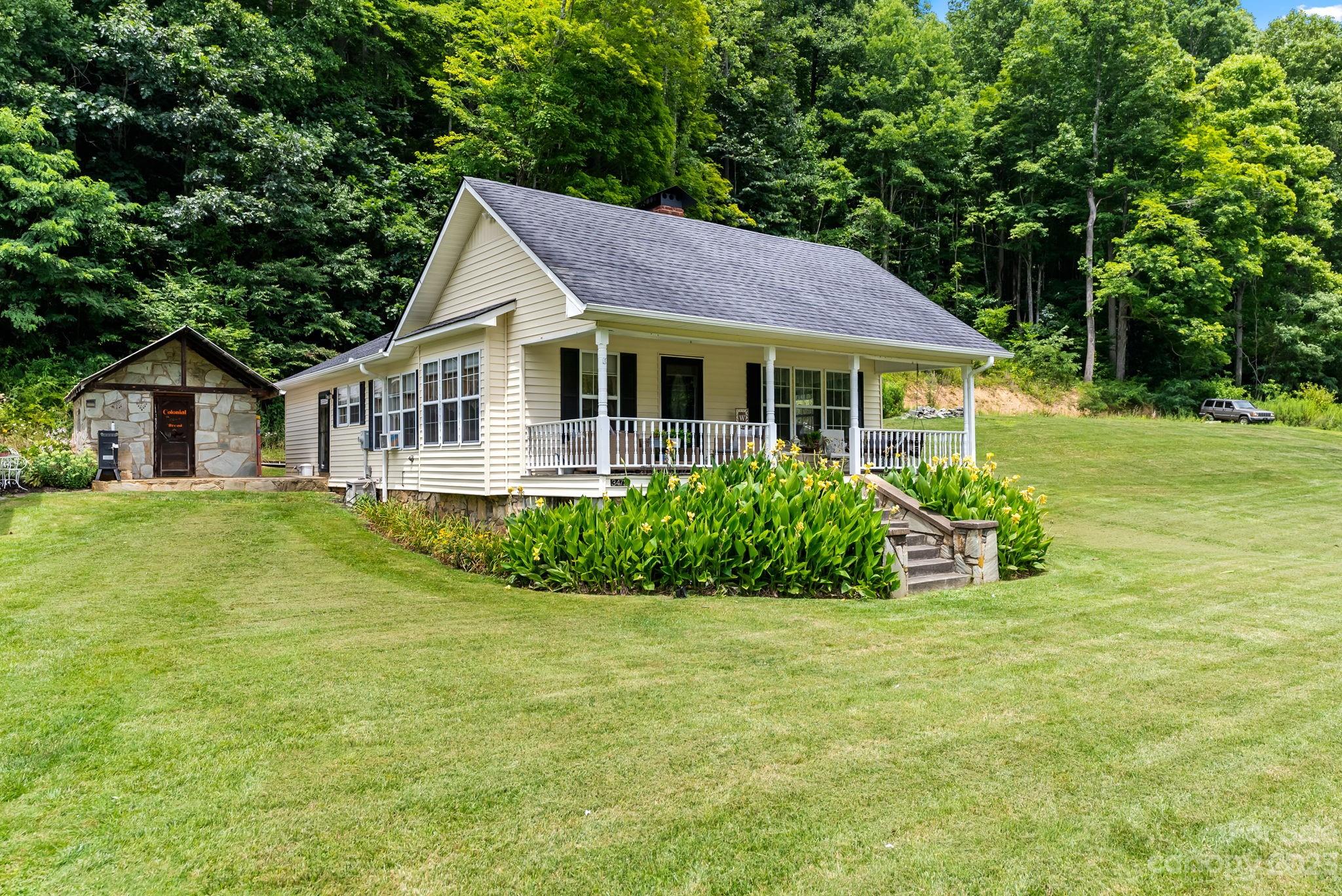 3472 Bald Mountain Road Burnsville NC 28714