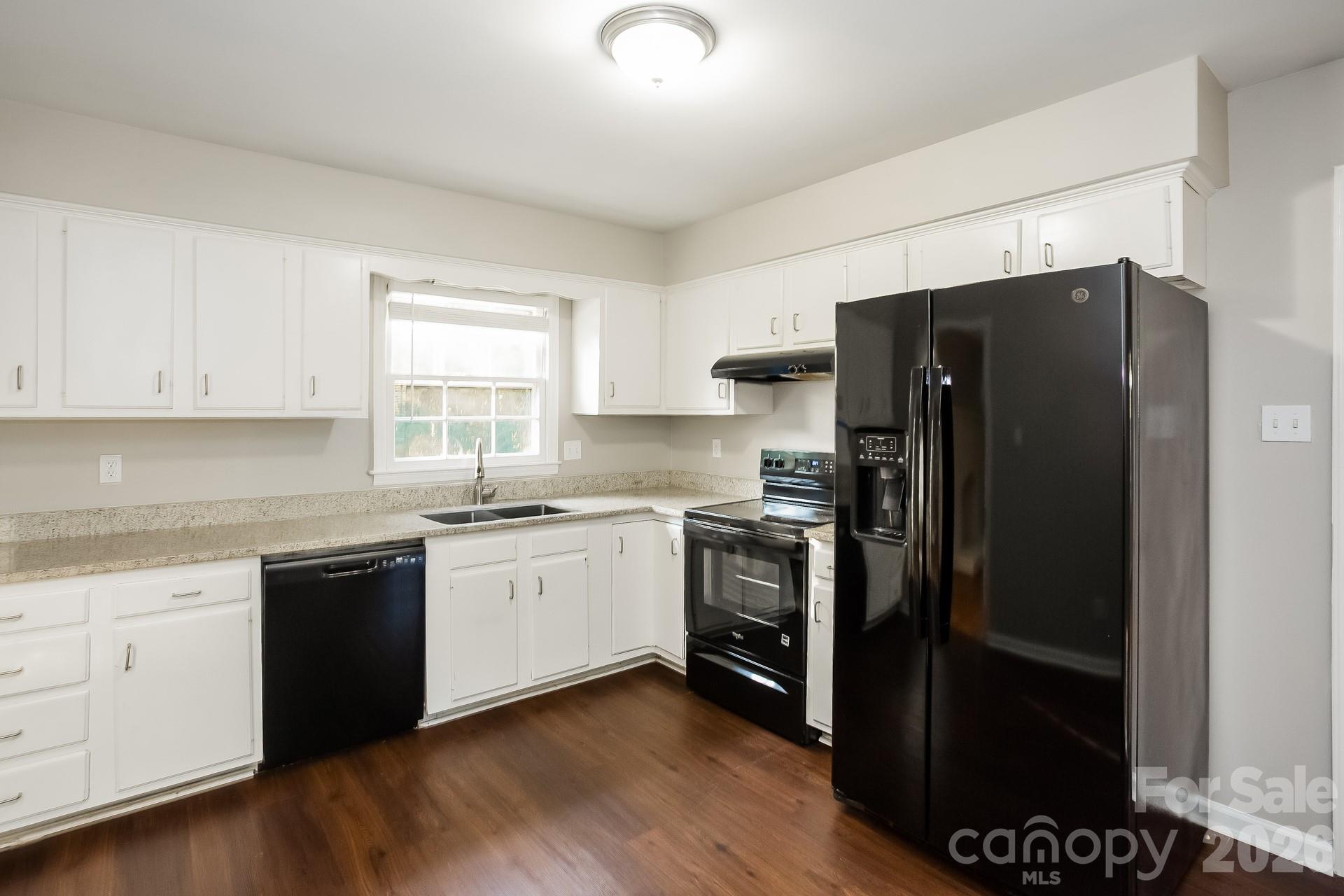 7114 Fox Hunt Road Charlotte NC 28212
