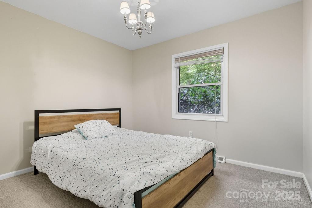 2 Fernbrook Place Asheville NC 28804