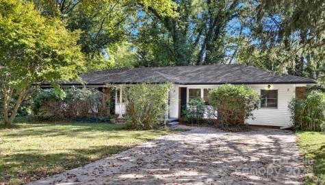 2 Fernbrook Place Asheville NC 28804