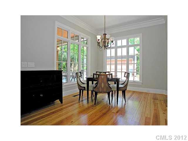 135 Altondale Avenue Charlotte NC 28207