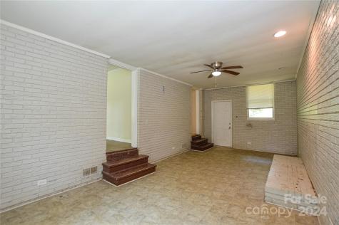 733 Allister Drive Charlotte NC 28227