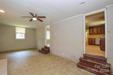 733 Allister Drive Charlotte NC 28227