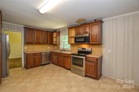 733 Allister Drive Charlotte NC 28227