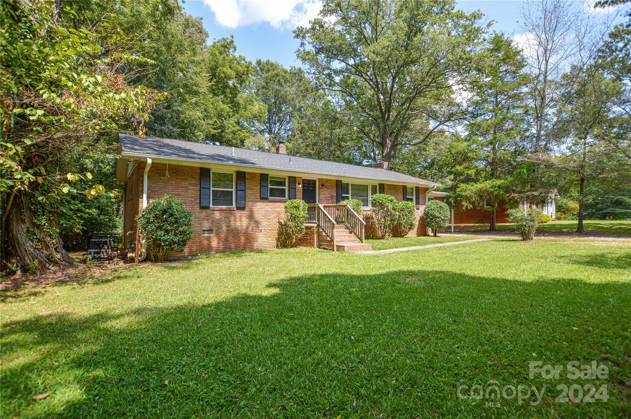 733 Allister Drive Charlotte NC 28227