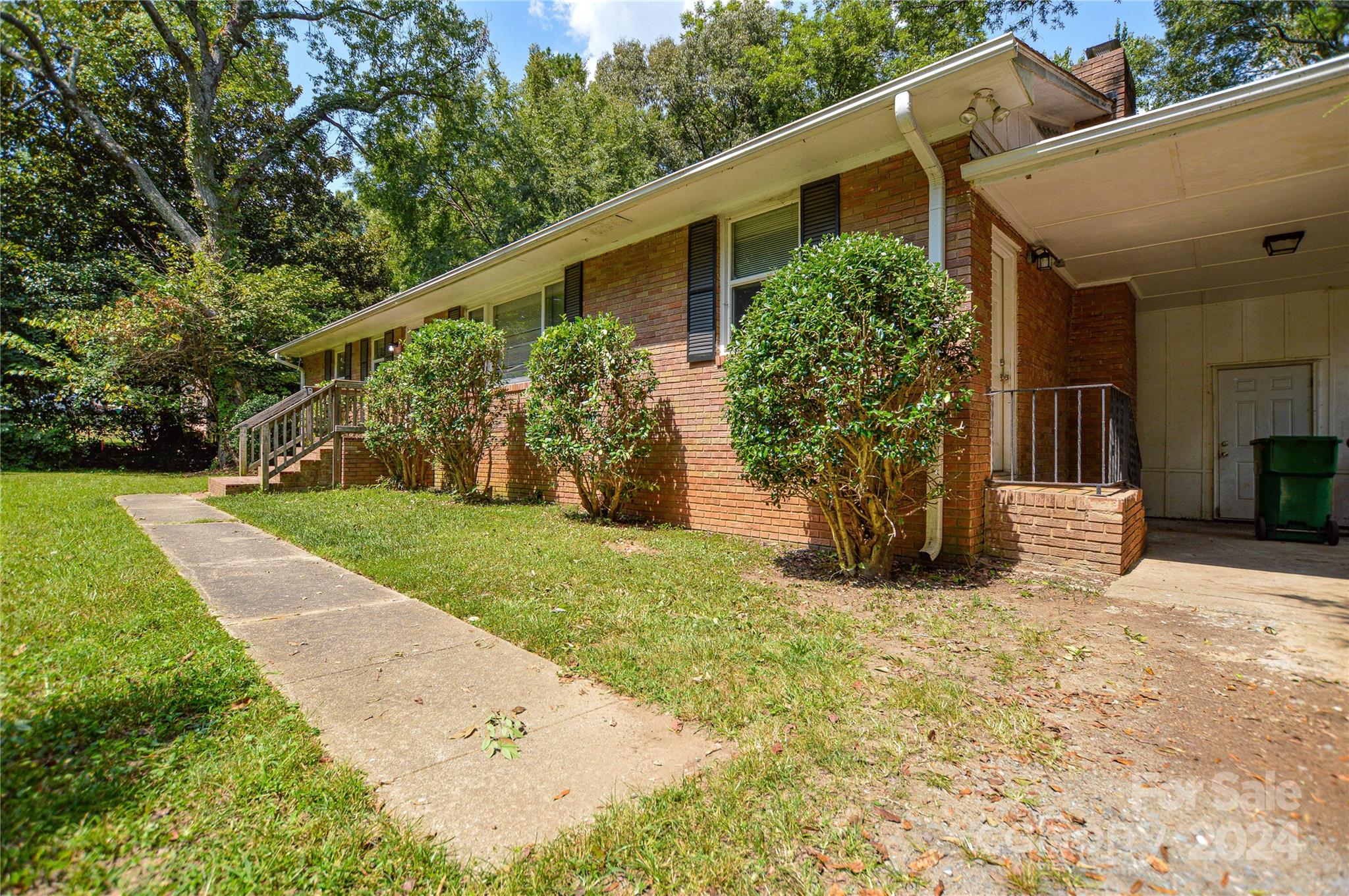 733 Allister Drive Charlotte NC 28227