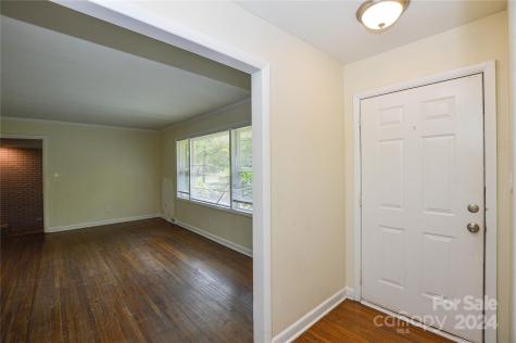 733 Allister Drive Charlotte NC 28227