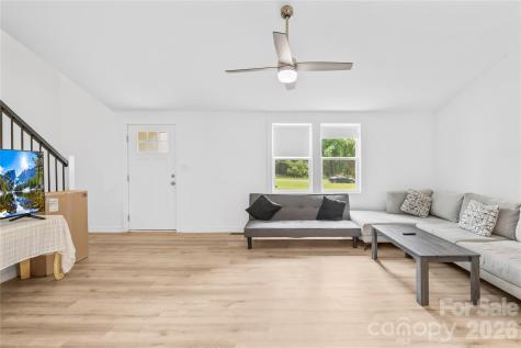 221 Reliance Road Kings Mountain NC 28086