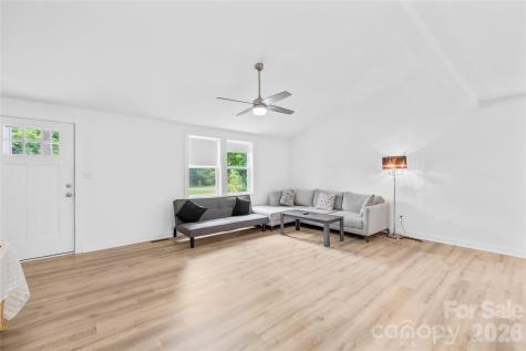 221 Reliance Road Kings Mountain NC 28086