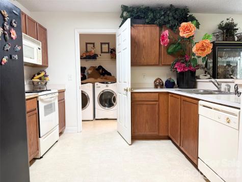 4046 W Fairmeadow Drive Lancaster SC 29720