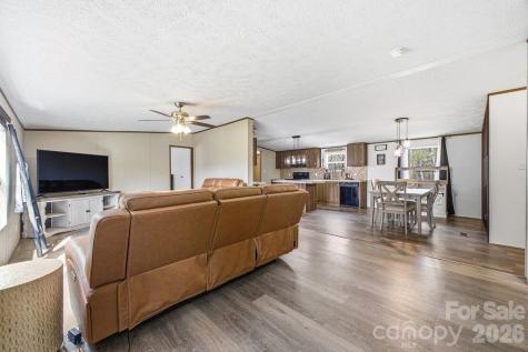 31 Mcgee Hill Road Fairview NC 28730