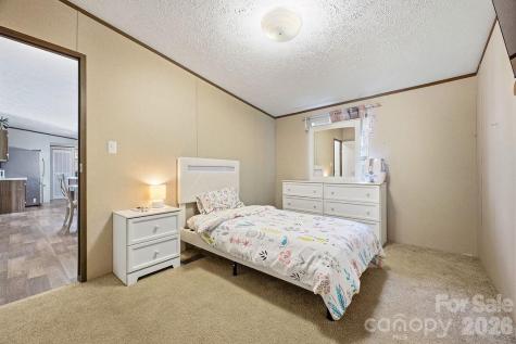 31 Mcgee Hill Road Fairview NC 28730