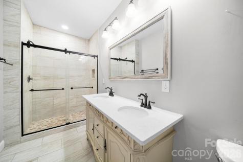 136 E Lacy Street Chester SC 29706