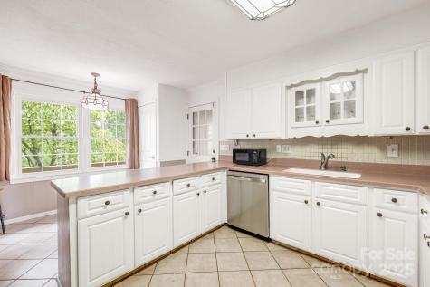 1 Glen Cove Road Arden NC 28704