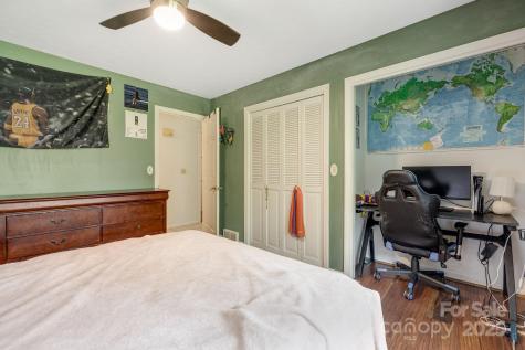 1 Glen Cove Road Arden NC 28704