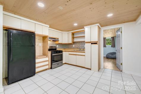 1 Glen Cove Road Arden NC 28704