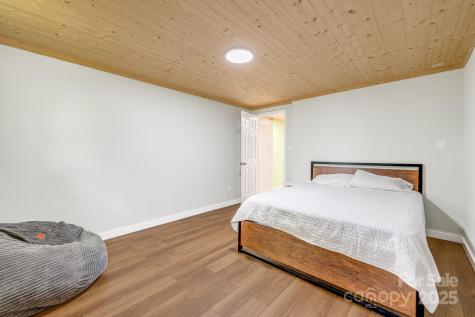 1 Glen Cove Road Arden NC 28704