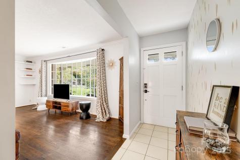 1 Glen Cove Road Arden NC 28704