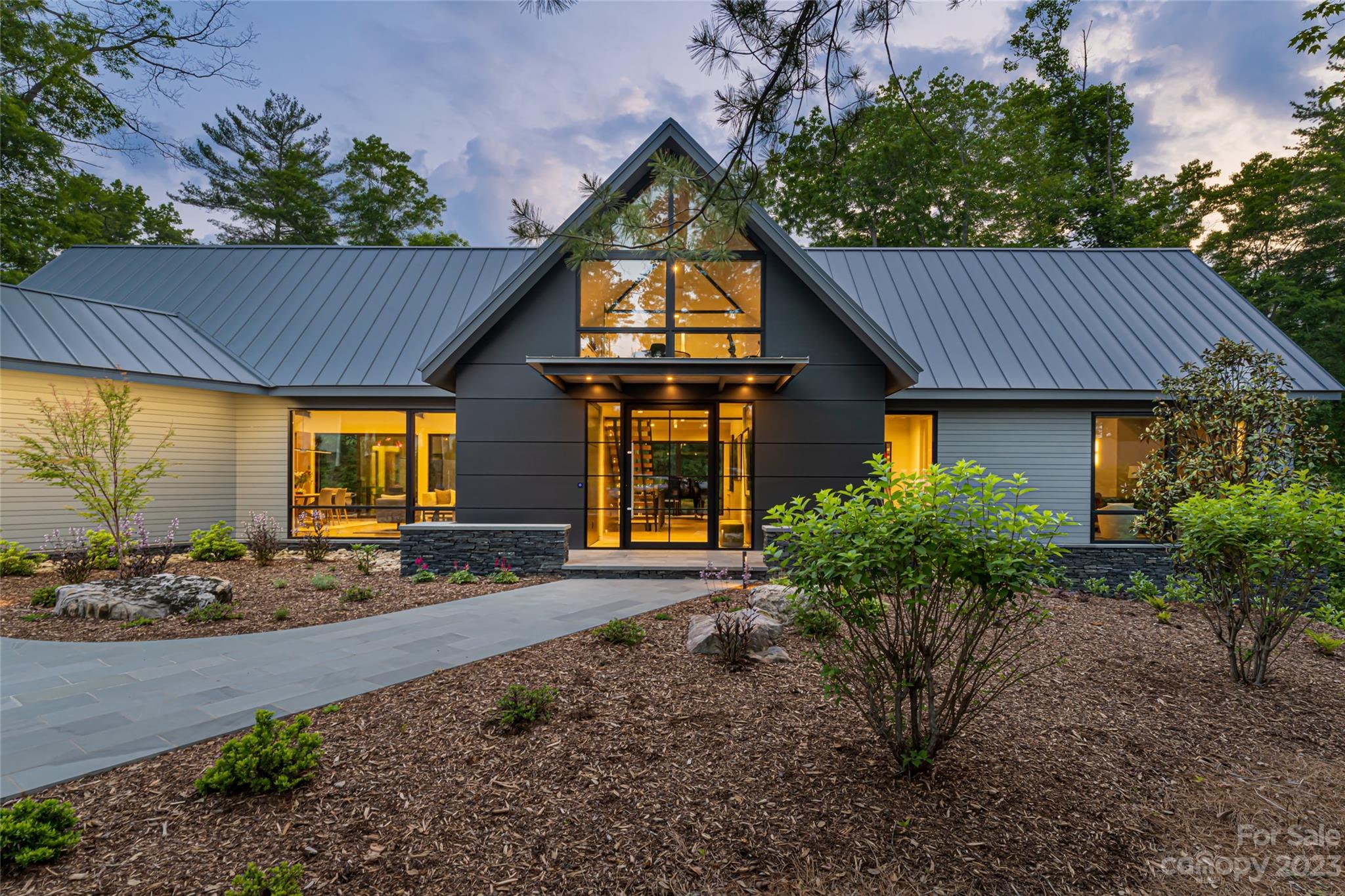 8 Burnham Way Asheville NC 28803