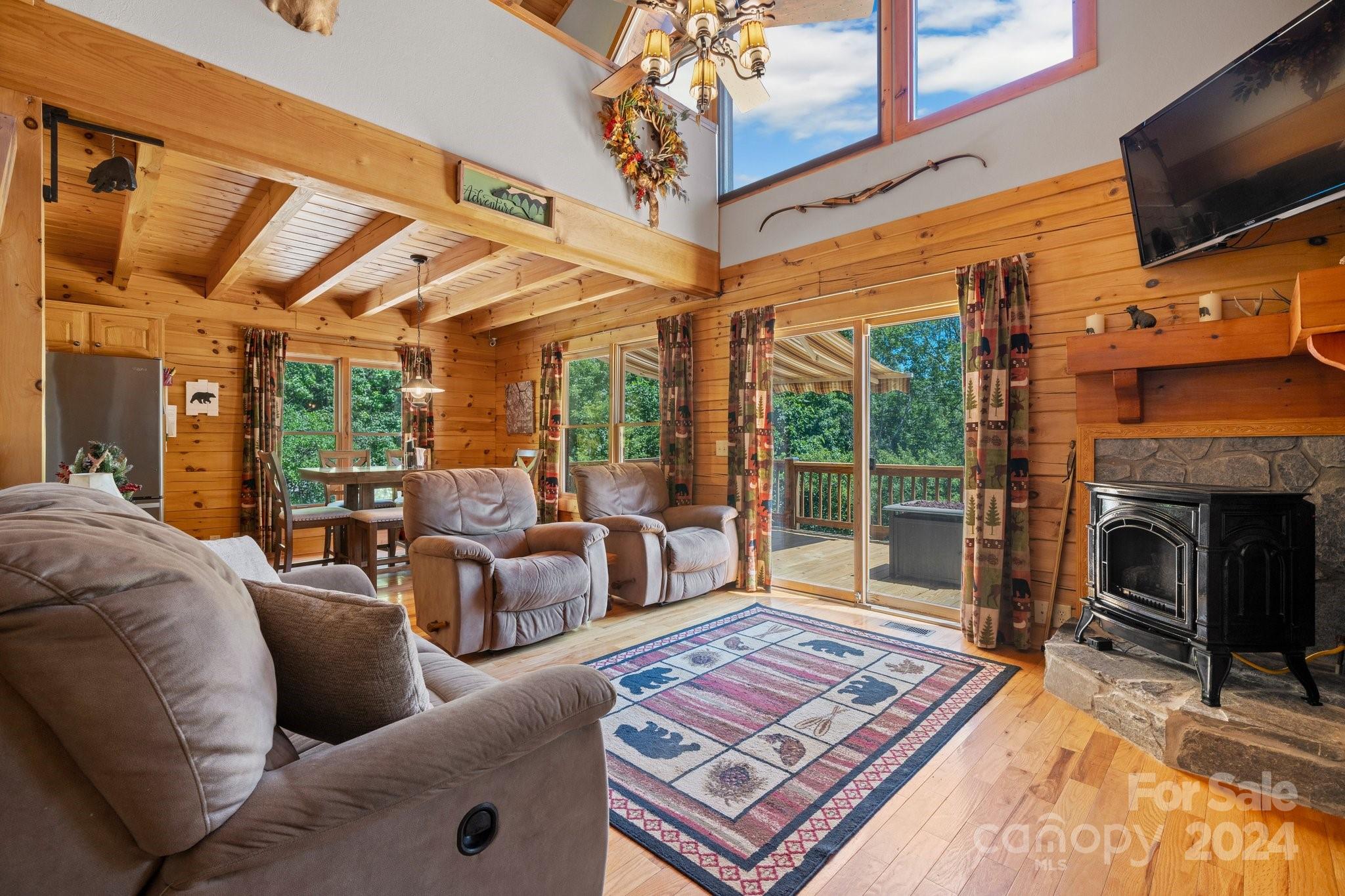 582 Hidden Lake Parkway Nebo NC 28761