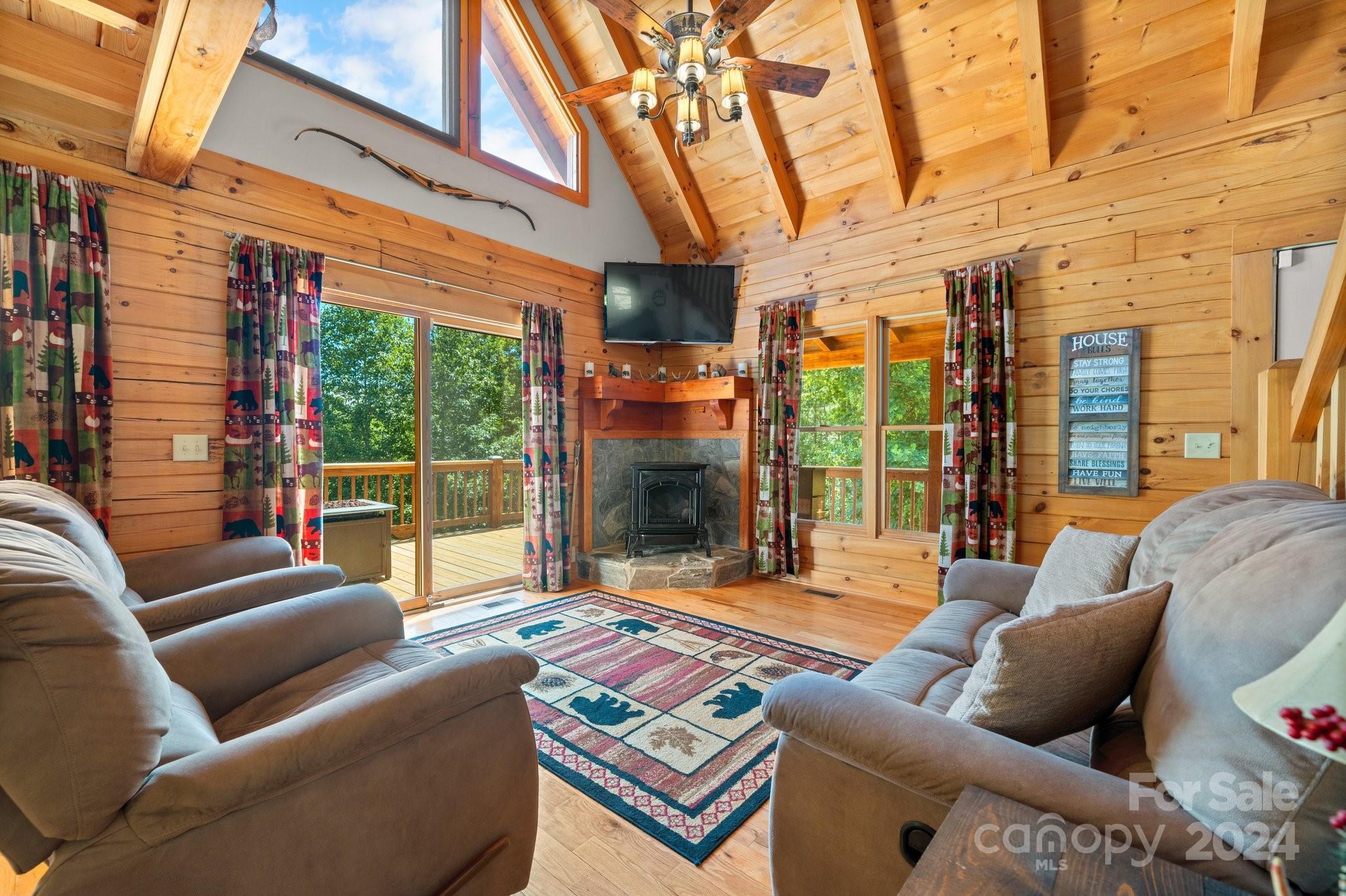 582 Hidden Lake Parkway Nebo NC 28761